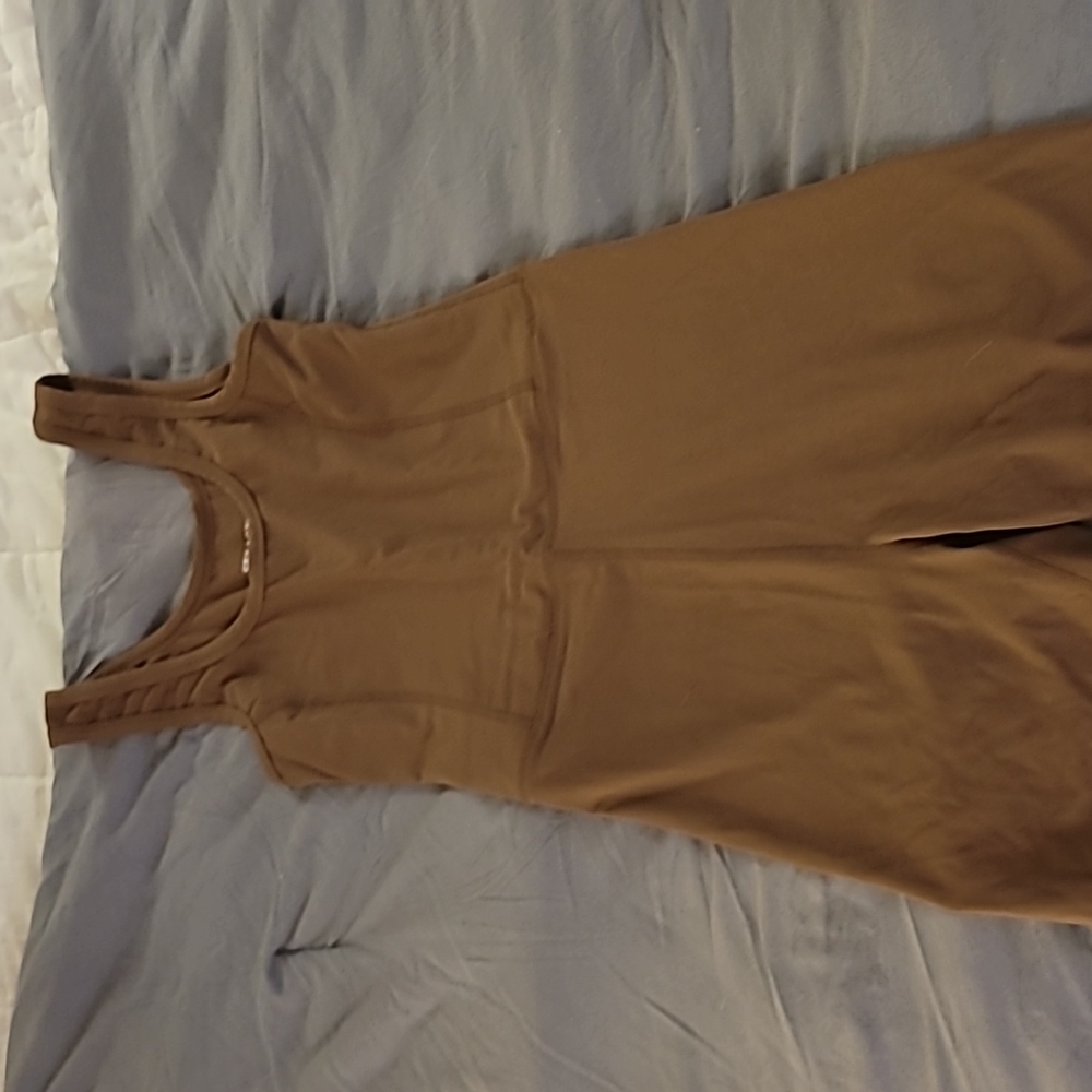 Set Active Shortysuit